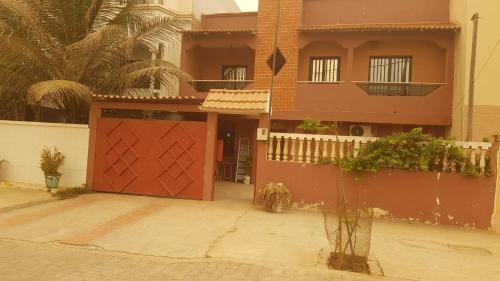 Pointe des Almadies Apartment | Lowéne