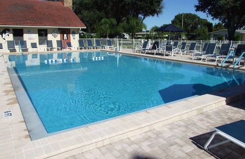 Auburndale House | Low Cost Vacation/Holiday Home Near Golf Courses, Disney Orlando and Tampa