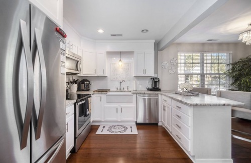 Charleston House | Low Country Escape near Folly Beach & Downtown Charleston