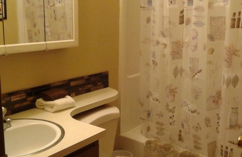 Nevada - Lidgerwood Apartment | Low Monthly Rates - Home Away from Home - Cozy and Comfortable