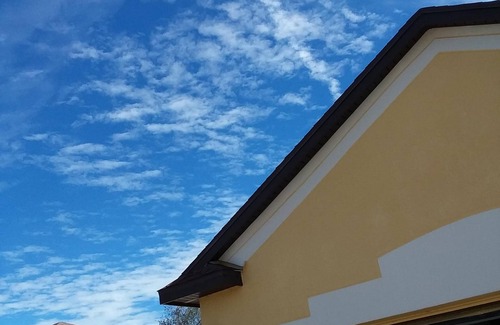 Port Malabar House | Low Priced , Clean , Beautiful , Well Equipped , Bright , Colorful and Cozy Hom