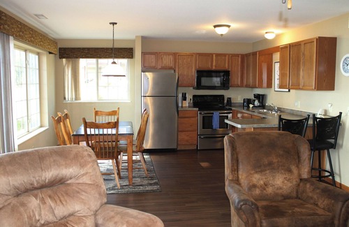 Eagle River Condo | Lower, beach view 2 bedroom @ Wild Eagle Lodge