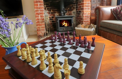 Yarmouth Cottage | LOWER CALBOURNE MILL, family friendly, with a garden in Calbourne