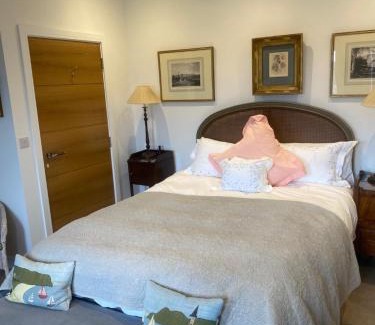 Braunton Bed & Breakfast | Lower Coombe, Lovely rooms, close to Beaches, Braunton