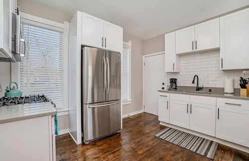 Michigan City Apartment | Lower Dunes Getaway of Michigan City - Brand New!