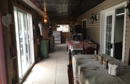 Kirkfield House | LOWER LEVEL COTTAGE/HOME ON CANAL LAKE FOR RENT