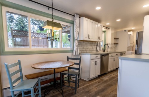 Northport Apartment | Lower level Duplex in Town in Northport