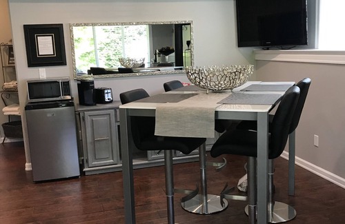 Regional District of Nanaimo House | Lower Level Entry Home with private Patio & back yard.