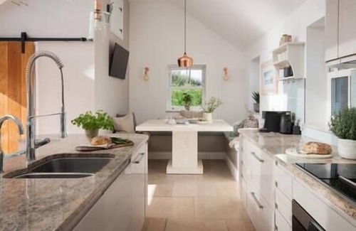 Llangennith House | Lower Mill - 3 Bedroom - 5* Retreat - Llangennith, Lower Mill - 3 Bedroom - 5* Retreat - Llangennith