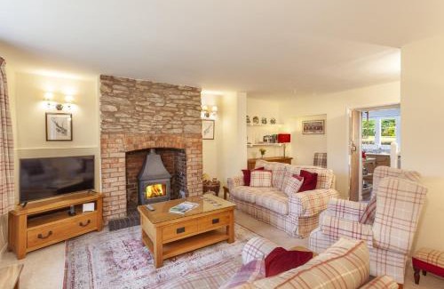 Liscombe House | Lower Spire Cottages sleeps 11