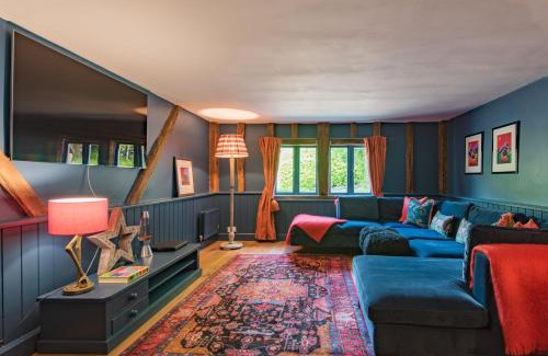 Cranbrook House | Lower Standen Farm