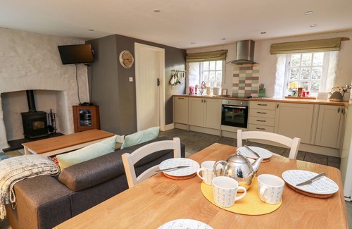 Tan-y-groes Cottage | Lower Vestry