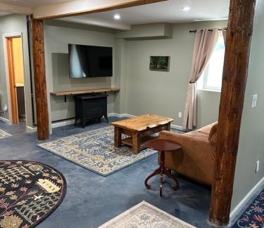 Livingston Apartment | Lower Yellowstone Suite