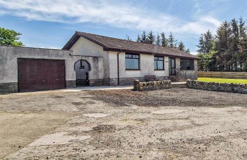 Cumnock House | Lowesmuir Cottage