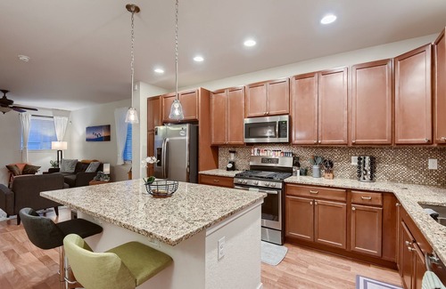Lowry Field House | Lowry Gem! 2 King Bed! 5✮ Walk Score