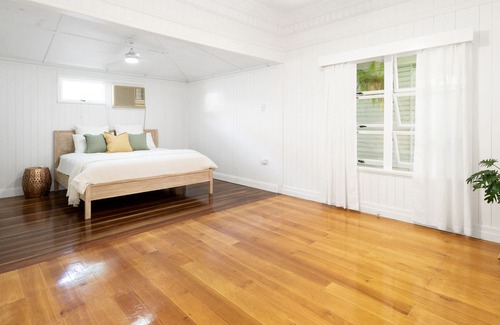 West Mackay House | Lowset 5 Bedroom Home With Office and two Living Spaces