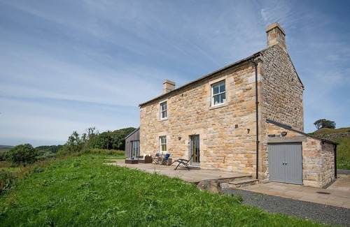 Brampton Cottage | LOWTOWN COTTAGE - an eclectic rural cottage set in the Northumbrian countryside