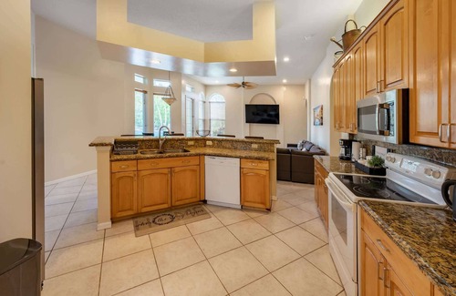 Hunt Club House | Loxahatchee Retreat: 5BR, Pool, BBQ, Kid-Friendly!