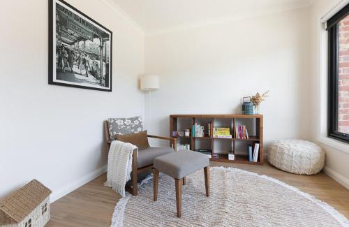 Brown Hill House | Loxi's Retreat Short Stays