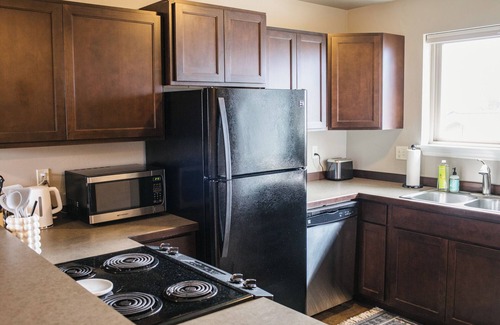 Bozeman Apartment | Loyal Gardens Cozy Guesthouse - 1 BDRM
