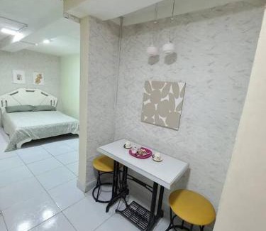 Ibarra Apartment | LoyRiver Suits ll