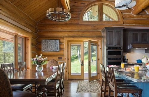 Indian Paintbrush House | LPJH | Bluebell Cabin | The Perfect Private Cabin Getaway!