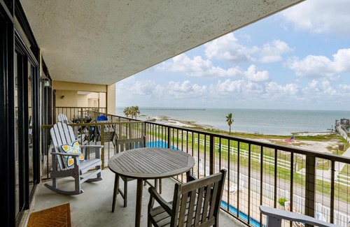 Rockport Apartment | LR 309 - Ms, Annies Oasis