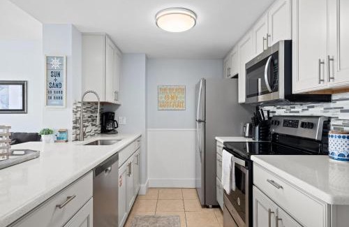 Rockport Apartment | LR 309 - Ms, Annies Oasis