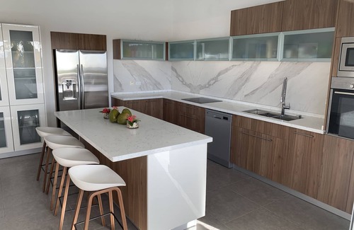 Plum Bay Villa | LUXURY 4 BEDROOM VILLA - JARDIN CREOLE TERRES BASSE - JUST TWO MINUTES TO BEACH