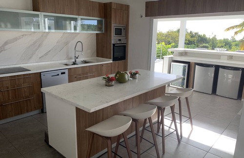 Plum Bay Villa | LUXURY 4 BEDROOM VILLA - JARDIN CREOLE TERRES BASSE - JUST TWO MINUTES TO BEACH