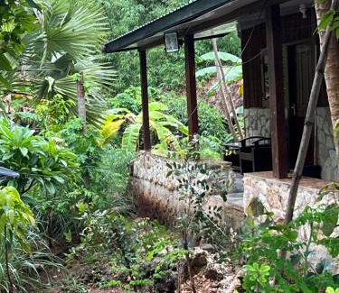 Rote Island Resort | Lualemba Bungalow Resort