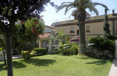 Isola Sacra Bed & Breakfast | Luana Inn Holiday