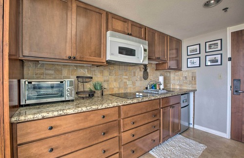 Waikiki Apartment | Luana Waikiki Gem w/Parking - Blocks to Beaches!