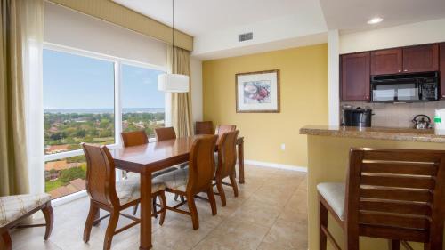 Sandestin House | Luau I 7602/7604