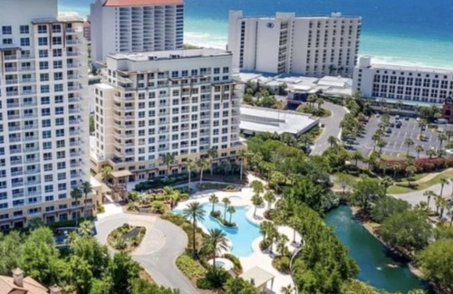 Four Mile Village Condo | Luau Studio in Sandestin!