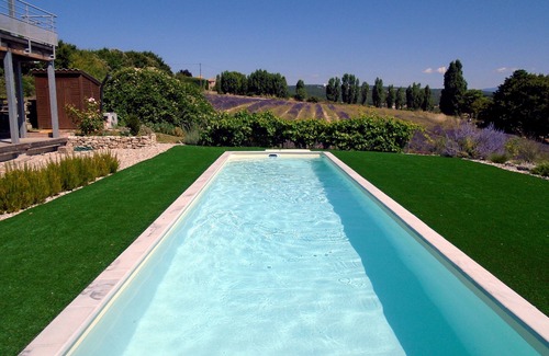 Saint-Michel-l'Observatoire Apartment | Luberon: independent suite of 37 m2 in contemporary house with private pool