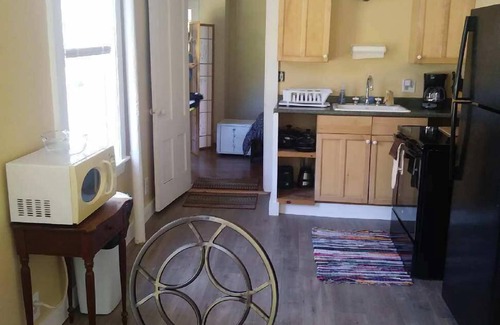 Lubec House | Lubec DownEast Village Ground Level Apartment- Walk To Beach And Restaurants