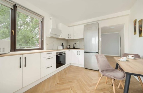 Krzyki Apartment | Lubinowa 1G Spacious Apartment Balcony