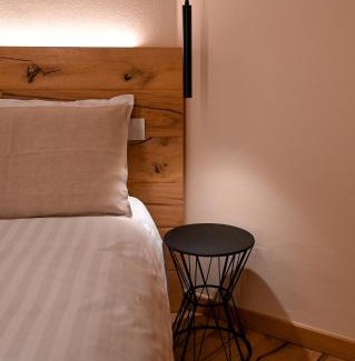 Villa Dalegno House | Lucalì Mountain Room