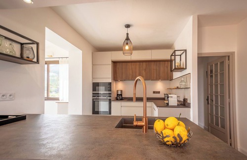 Calenzana Apartment | Luce : Appart , calme, piscine chauffée, 5 min des plages et proche Calvi