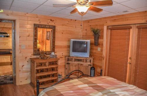 Foxfire Estates House | Lucilles Creekside Hideaway