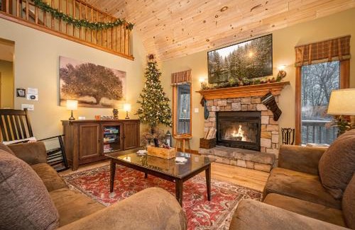 Mountainside House | Lucky 12
