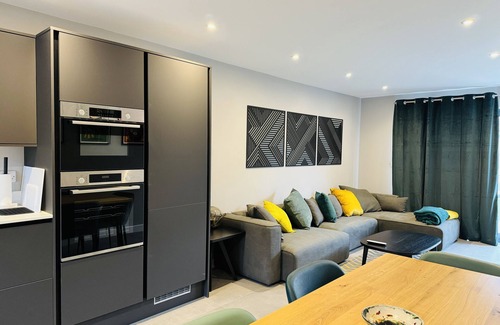 South Cave House | Lucky 13, Modern Living on the Yorkshire Wolds Way, UK