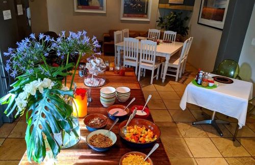 Greater Johannesburg Metropolitan Area House | Lucky Bean Guesthouse