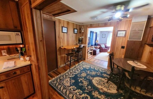 Harrison Cabin | Lucky Bear Lodge. Secluded Cabin in the Woods, Beach access. Pet friendly