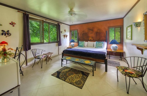 Arenal Bed & Breakfast | Lucky Bug B & B