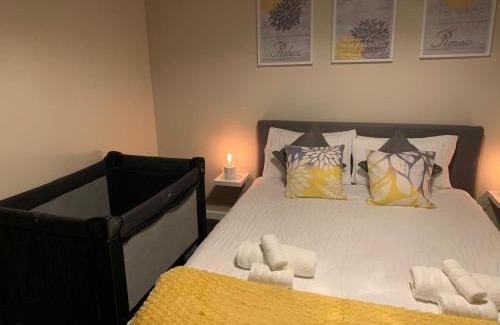 Manjimup House | Lucky Charm Cottage