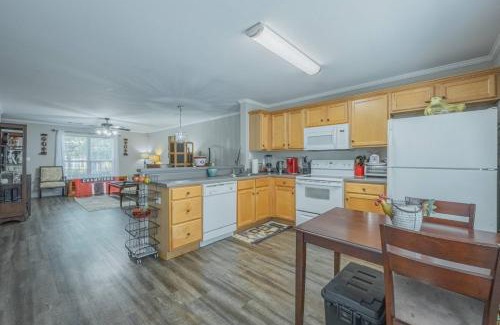 Athens Apartment | Lucky Dog Athens, GA