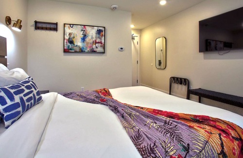 Tulane - Gravier Hotel | Lucky Inn