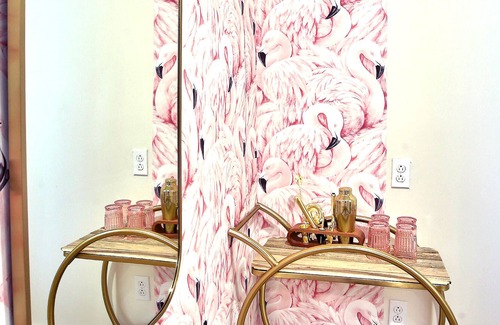 Tulane - Gravier Hotel | Lucky Inn